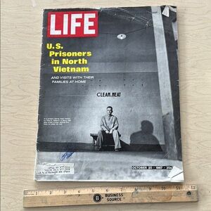 Vintage LIFE Magazine October 1967